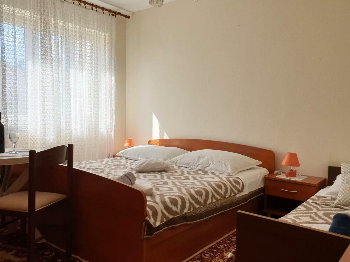 Guest House Miro Novalja Kültér fotó